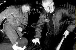 （圖）俄光頭黨襲擊泰國遊客打傷泰皇家艦隊司令