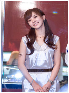 jin[韓國Woollim公司女團計畫第三名成員]