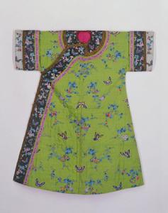 清光緒綠色緙絲子孫萬代蝶紋棉襯衣 清光緒綠色緙絲子孫萬代蝶紋棉襯衣