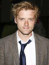 亞當·坎貝爾[英國演員]