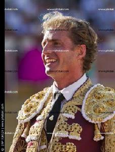 路易斯·莫雷諾 路易斯·莫雷諾