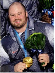 斯蒂文·霍爾科姆 斯蒂文·霍爾科姆