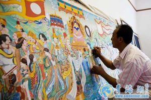 熱貢畫院院長娘本正在繪製唐卡《文成公主進藏》