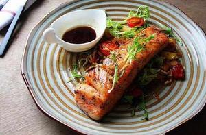 生煎三文魚