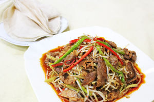 孜然羊肉卷餅 孜然羊肉卷餅