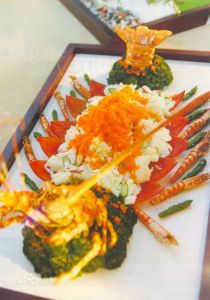 艷吐龍珠 艷吐龍珠