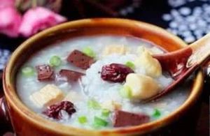 豬血鯽魚粥 豬血鯽魚粥