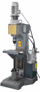 自動旋鉚機 自動旋鉚機