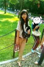 光腳走鵝卵石路健身