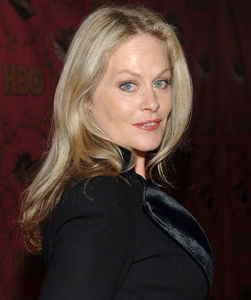 比佛莉德安姬羅 比佛莉德安姬羅