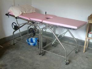 密么村人口衛生-醫療器械