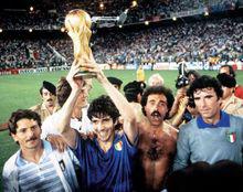 1982年世界盃稱雄