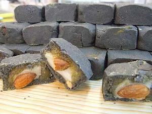 台灣竹炭月餅 台灣竹炭月餅