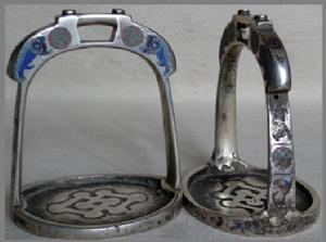 明雙獅戲繡球銀馬蹬 明雙獅戲繡球銀馬蹬