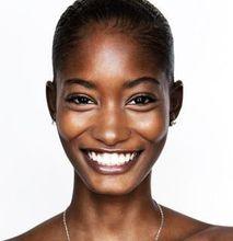 麥洛迪&middot;芒羅斯