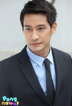 男主角納瓦&middot;君拉納拉