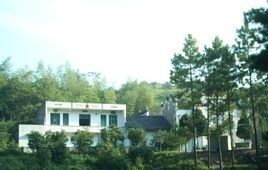 回龍山莊 回龍山莊