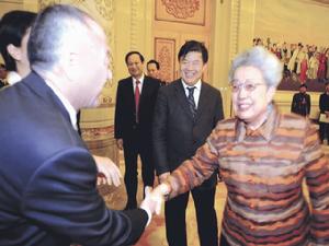 （圖）吳儀會見王學詩