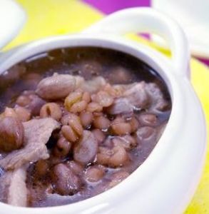 花生薏仁瘦肉湯 花生薏仁瘦肉湯
