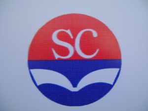 石橋子國中校徽