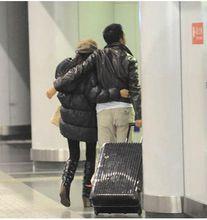 吻癱機場事件兩位主角(圖2)