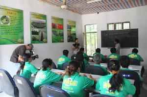 青蛙農莊開展青蛙果蔬立體種養的培訓