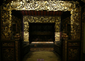 六柱五檐滿金雕花大床 六柱五檐滿金雕花大床