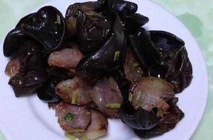 臘腸炒木耳 臘腸炒木耳