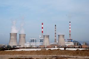 灞橋熱電廠2台30萬千瓦供熱機組建成後企業全景