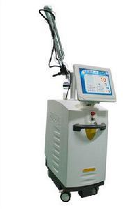 YILIYA-10600AL超脈衝CO2點陣雷射儀 YILIYA-10600AL超脈衝CO2點陣雷射儀