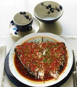 白澆鱅魚頭 白澆鱅魚頭