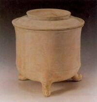 帶蓋白瓷樽 帶蓋白瓷樽