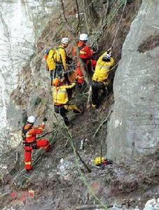 3·28山東驢友嵩山墜崖事件 3·28山東驢友嵩山墜崖事件