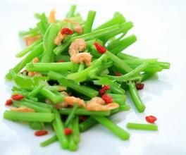 涼拌金鉤西芹 涼拌金鉤西芹