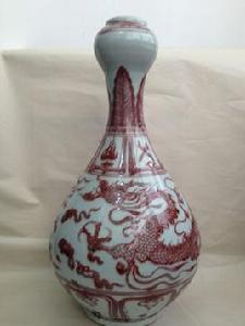 元釉里紅雲龍紋蒜頭瓶 元釉里紅雲龍紋蒜頭瓶