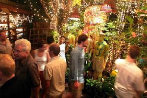 （圖）“捲心菜和安全套”餐廳的設計