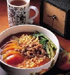 蕃茄牛肉絲泡麵