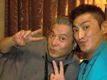 龍隆何家勁合影
