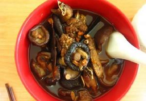 靈芝香菇煲山雞