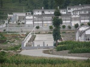 （圖）具有白族民居特色的娃哈哈廠區