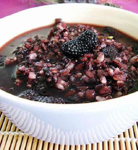 桑葚藍莓紫米粥