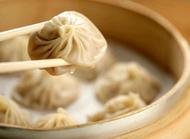 灌湯包子 灌湯包子