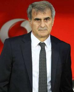 塞諾爾·居內什 塞諾爾·居內什