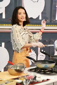 《型男大主廚》是舒淇上的第一個綜藝節目