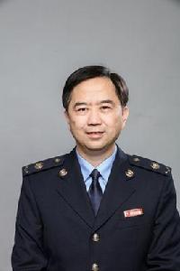 何瑋[國家稅務總局婁底市稅務局黨委副書記]