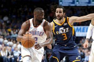 費爾頓在比賽中