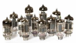 絕緣柵場效應電晶體 絕緣柵場效應電晶體