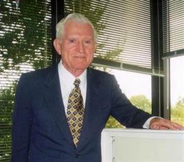 吉恩·阿姆達爾 吉恩·阿姆達爾