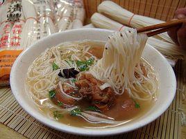 豬腳面線 豬腳面線