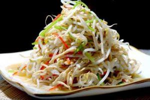 雞絲拌豆芽 雞絲拌豆芽